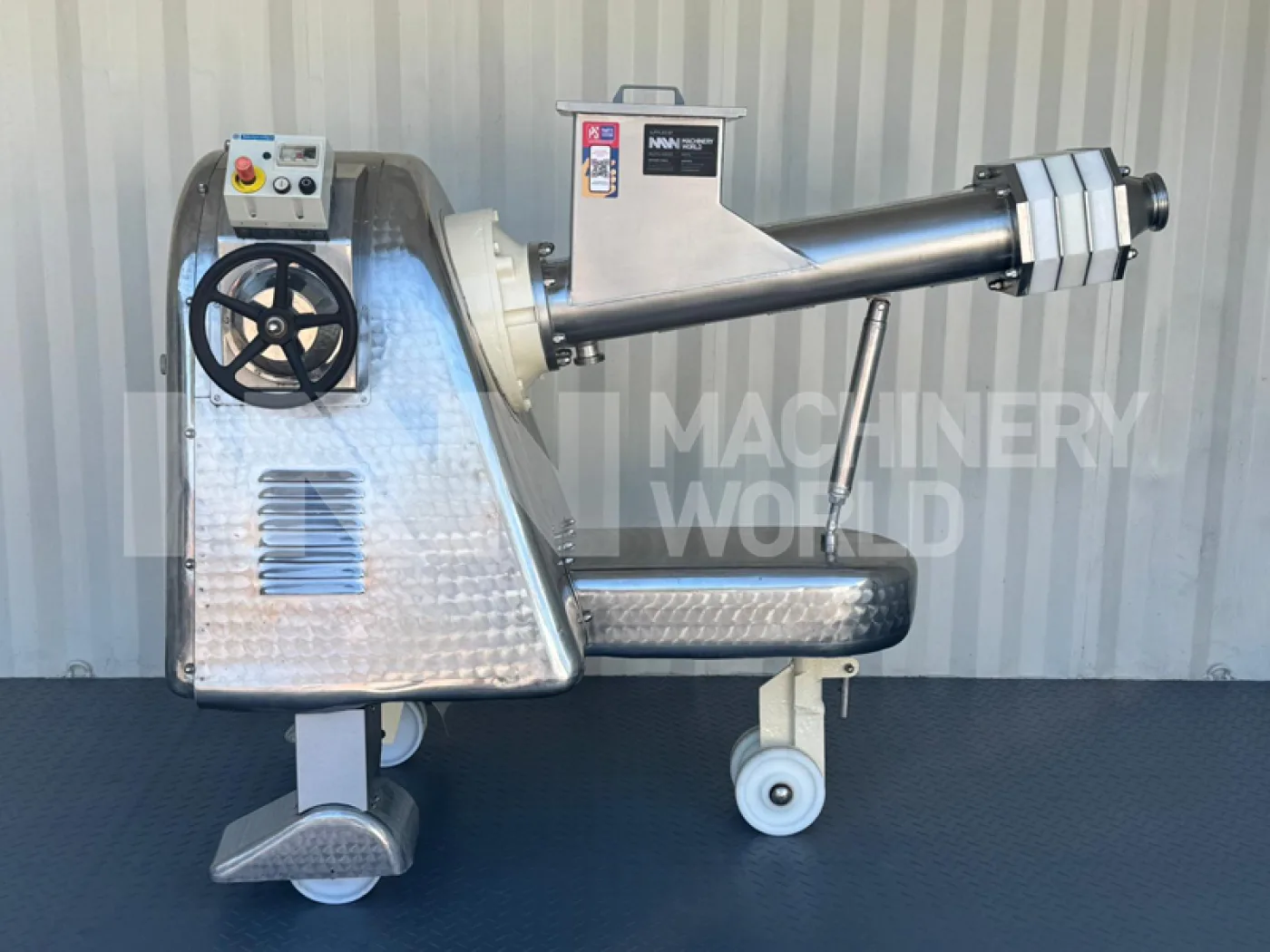 Simon Freres Butter Reworker Blender on Caster Wheels - 1