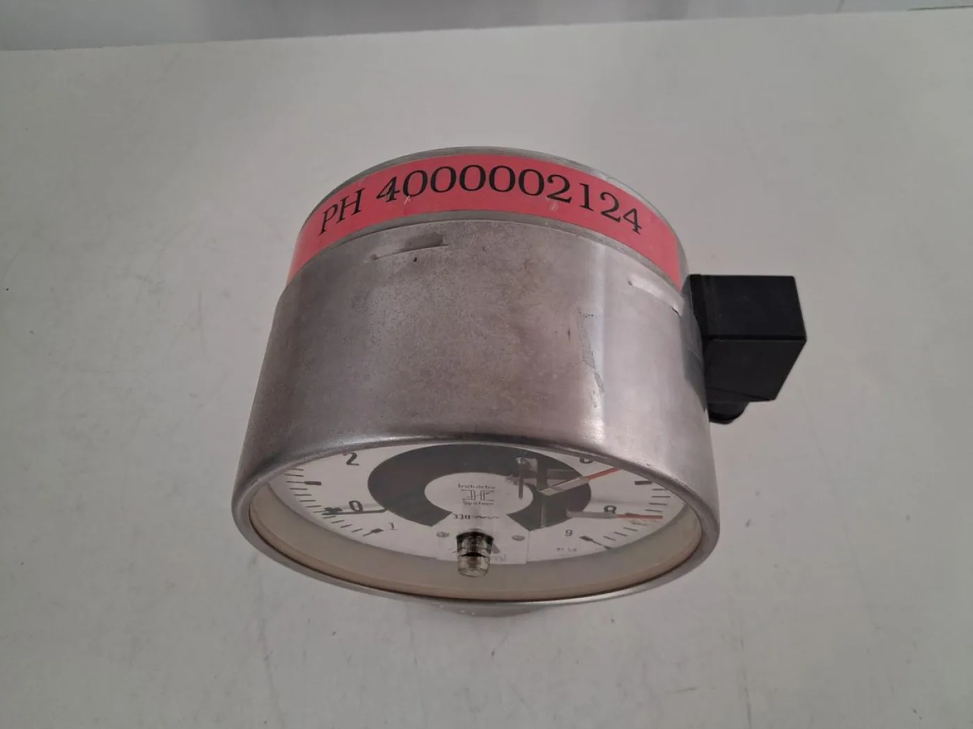 LABOM NG160 Pressure Gauge 0–9 bar DN160 with Inductive Contact - 4