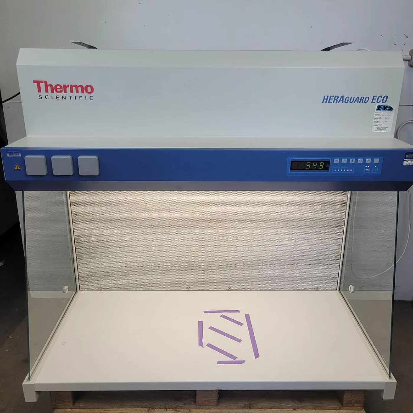 Thermo Scientific Heraguard ECO 1.2 Laminar Flow Clean Bench - 1