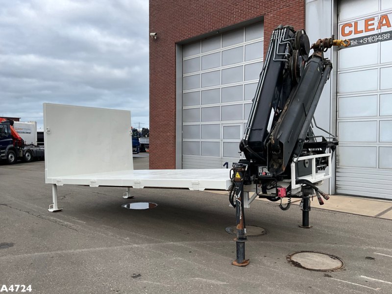 Laadplateau met Hiab 14 Tonmeter laadkraan