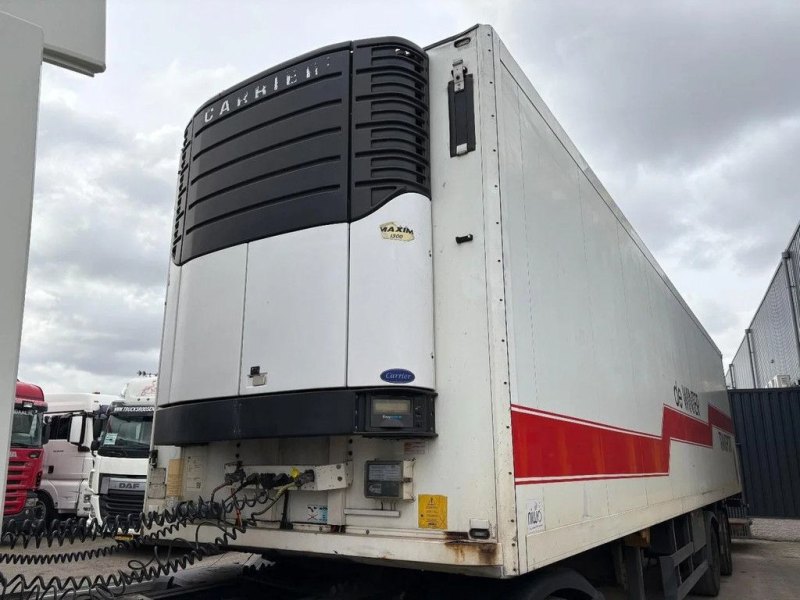 Schmitz Cargobull 2 axles 2 axles + STEERING AXLE + LOAD LIFT + CARRIER MAXIMA 1300