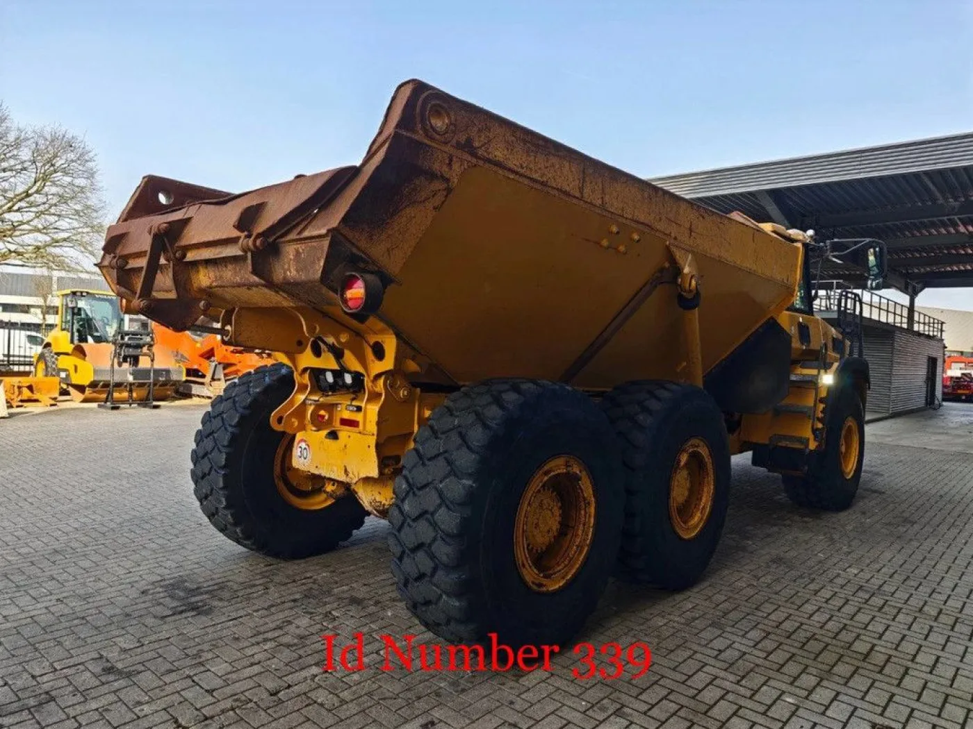 BELL B30E 6x6 - 8
