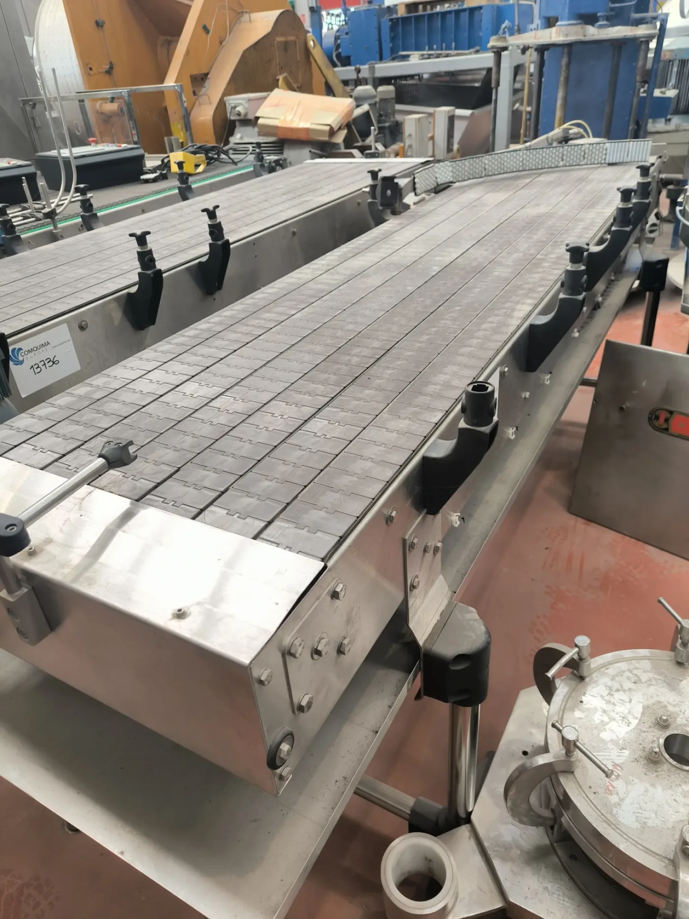 SLAT CHAIN CONVEYOR - 1