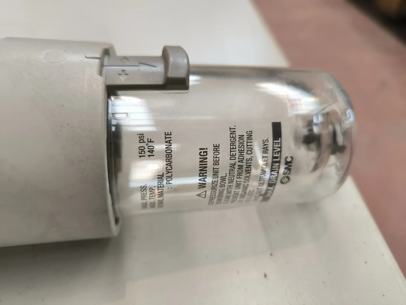 AIR FILTER REGULATOR SMC AW60-N10E-1Z-B - 3