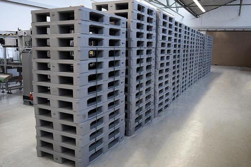 PALLET DI PLASTICA - Ricambi