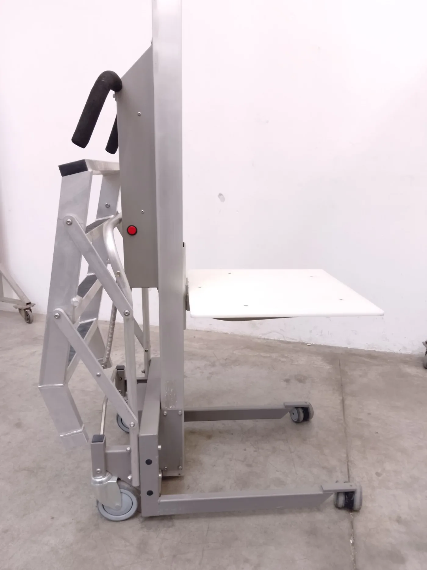 CARRELLO ELEVATORE CON PIATTAFORMA – HOVMAND – MOD. S-2409 - 5