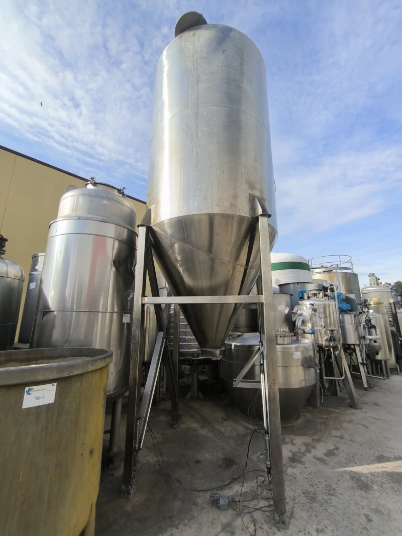VERTICAL STAINLESS STEEL SOLIDS TANK 11,000 LITRES WITH LOAD CELLS
