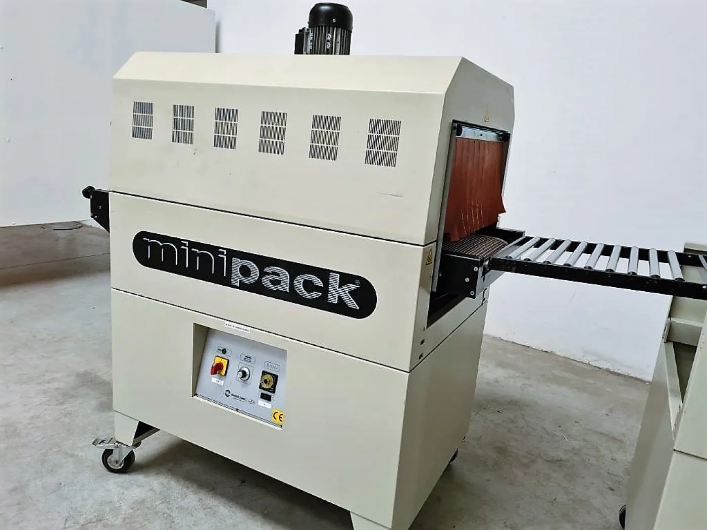 FARDELLATRICE CON TUNNEL – MINIPACK TORRE – MOD. MODULAR 50 DIGIT + TUNNEL 50 - 6
