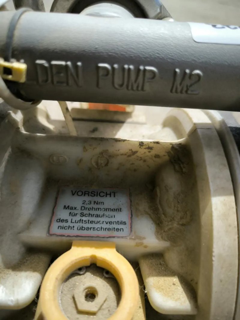 WILDEN PUMP M2 PNEUMATIC PUMP