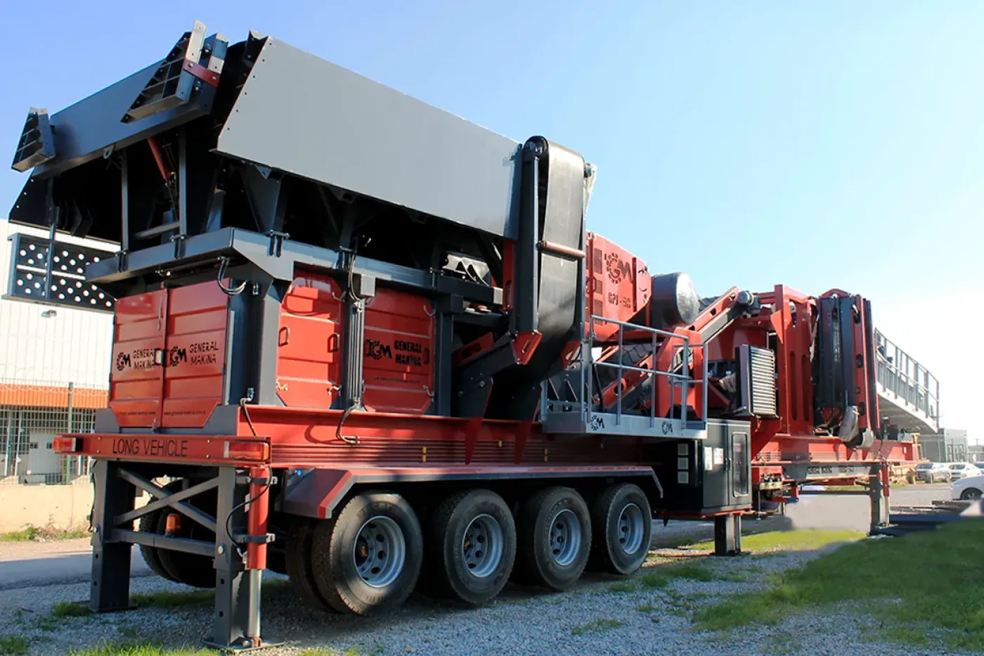 General 944 — Mobile Jaw + Cone Crushing & Screening Plant - 6