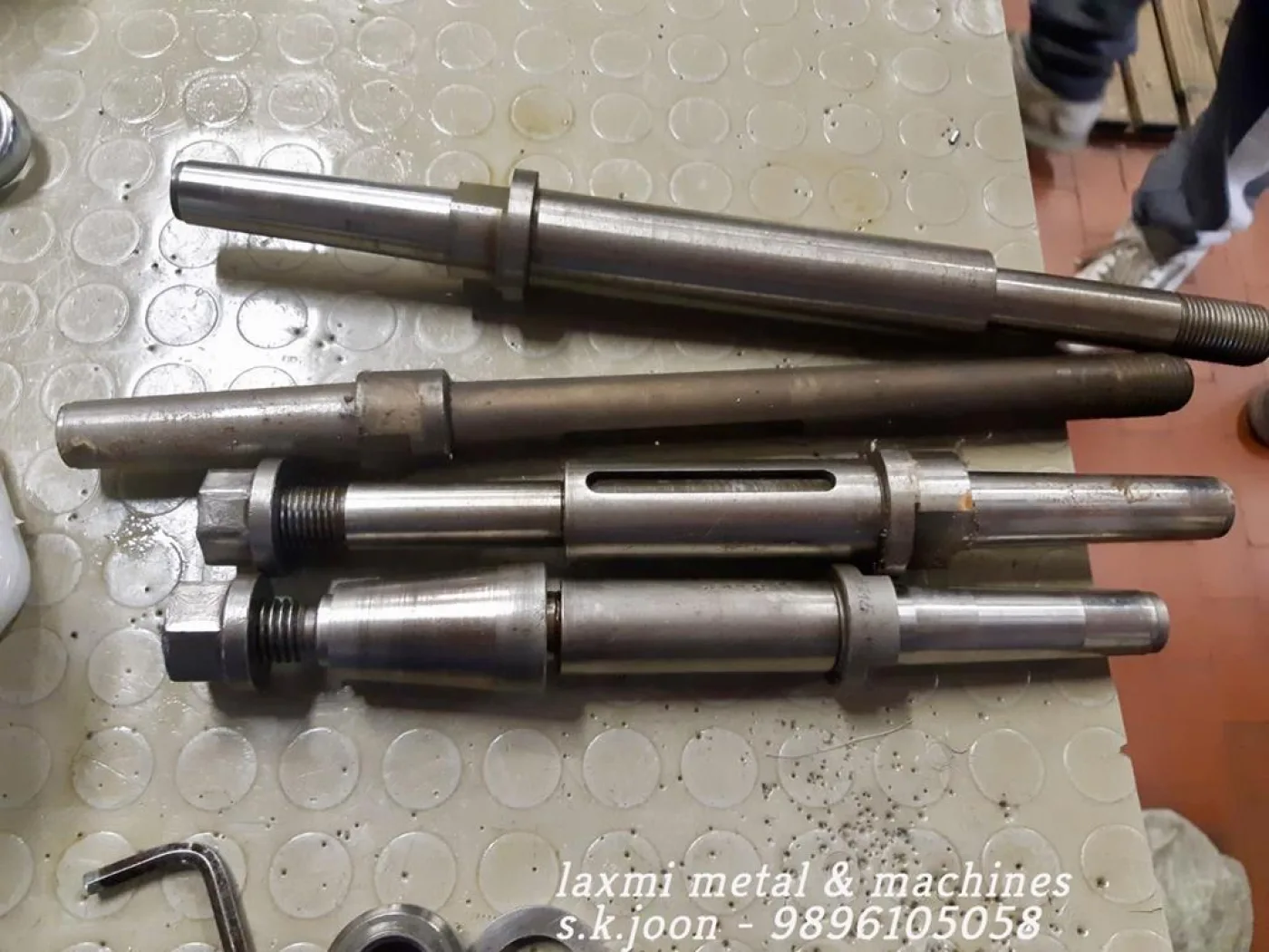 GEAR HOBBING, DEMAK - SCM-41S. - Laxmi Metal & Machines, Rohtak - 5