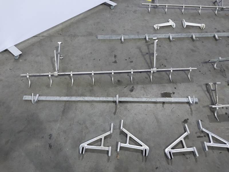 Meat hanging rack