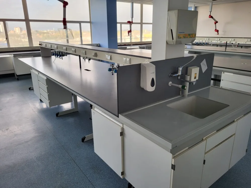 2003 – Used S+B Island Table (545 cm)