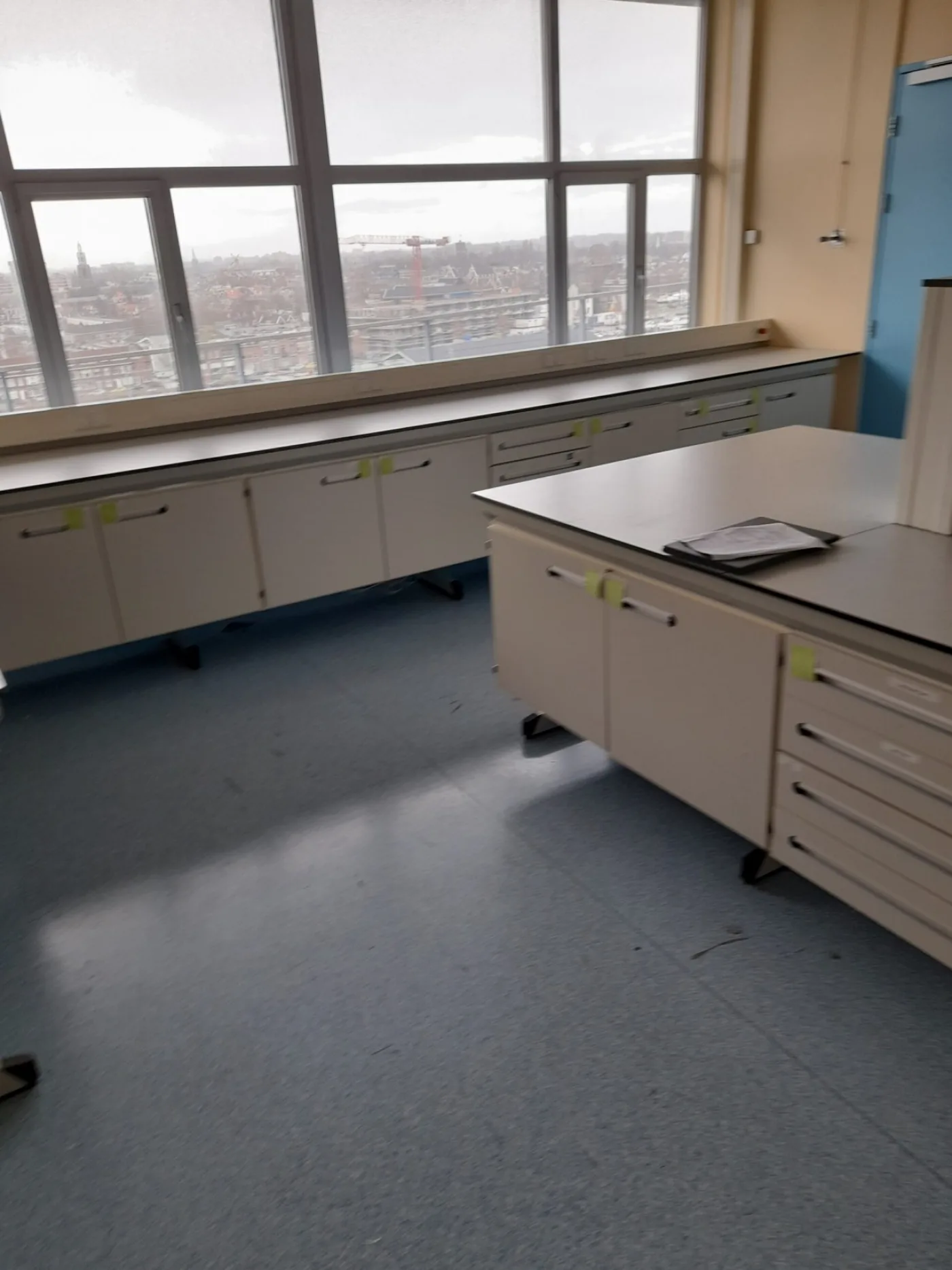 Used laboratory wall tables from SplusB - 2