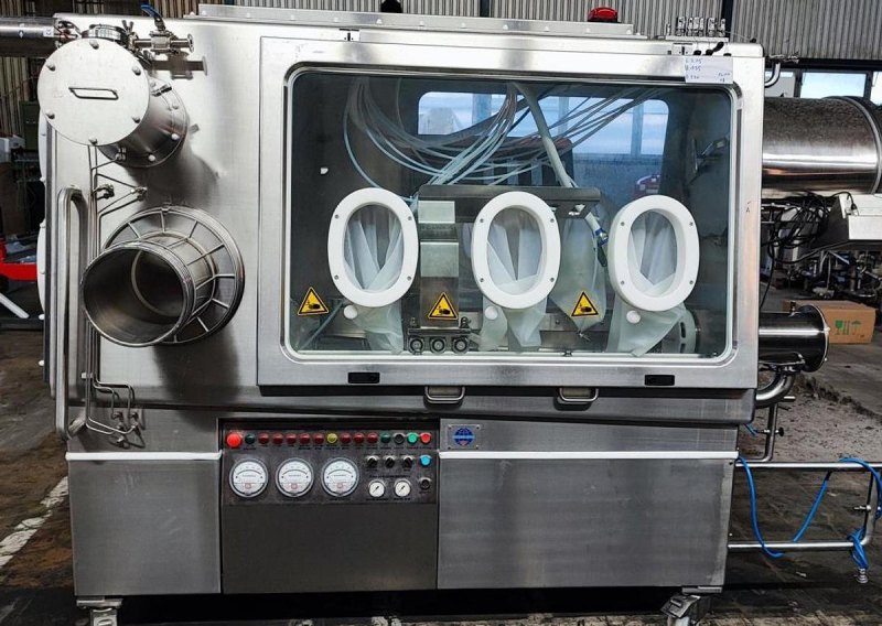Hosokawa Mikron Stott-Hight Containment Isolator CP-01