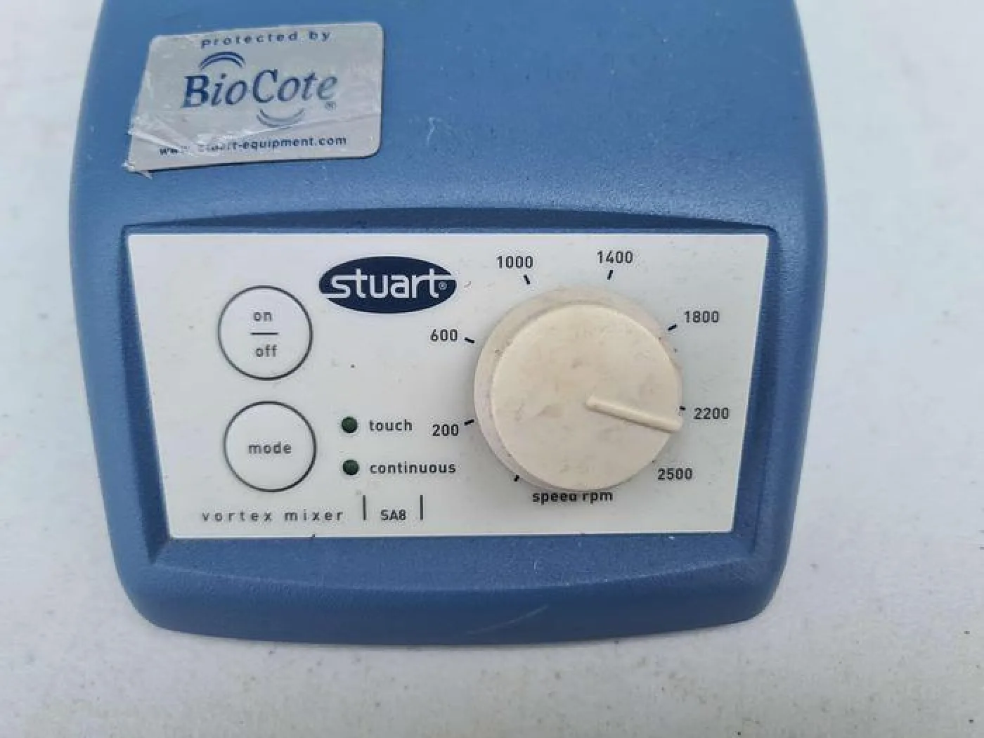 Stuart SA8 Vortex mixer - 3