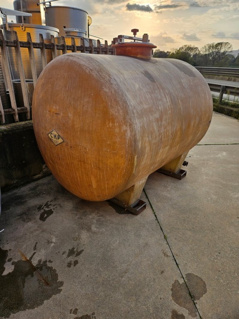 FIBERGLASS TANK FOR CARRIAGE FIRM CMP, CAPACITY LITERS 3000 ABOUT, SECOND-HAND EQUIPMENT