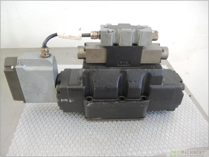 2000 PARKER D81FHB31H2NB0048 AI1781