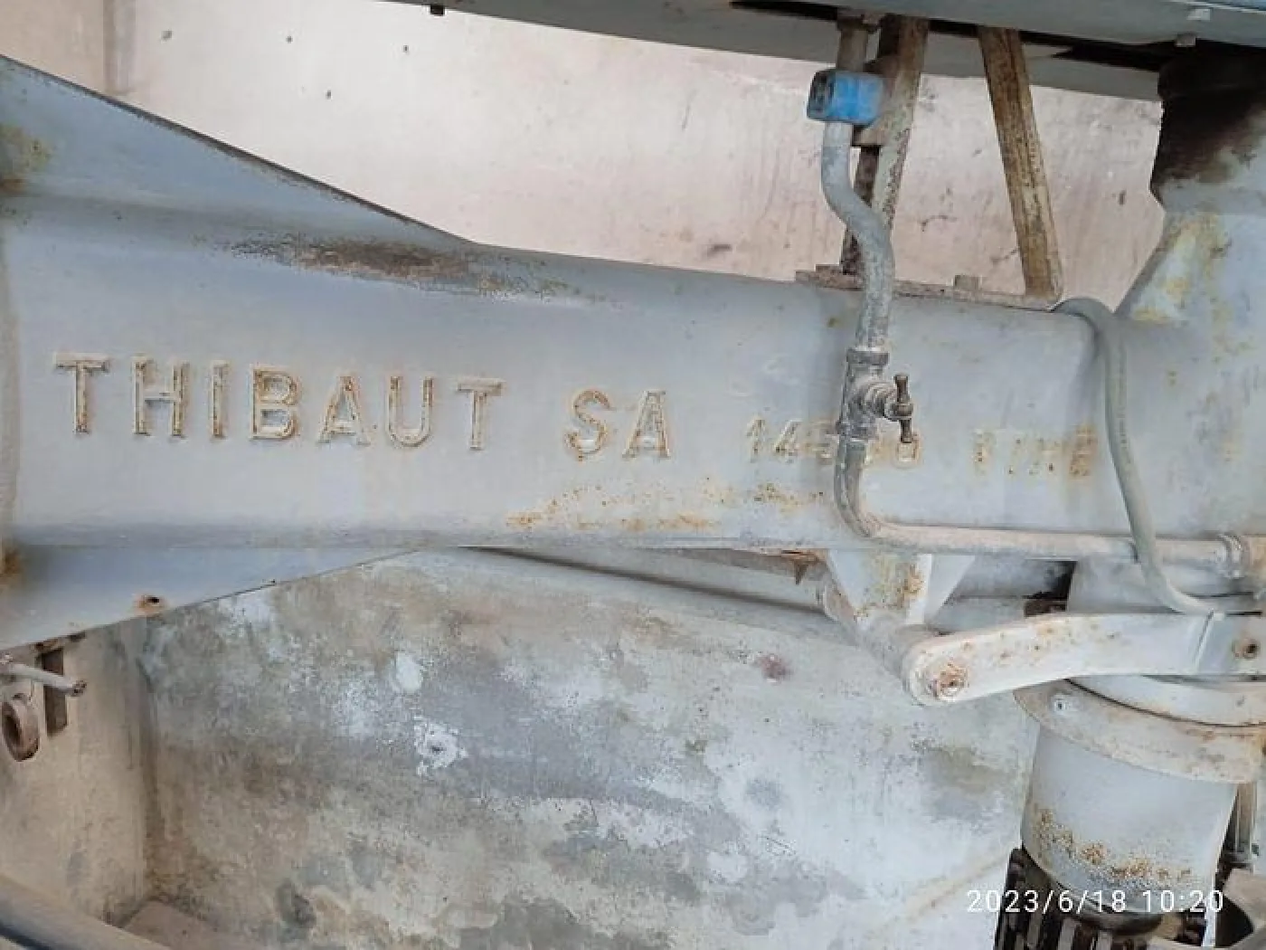 Thibaut - - 3