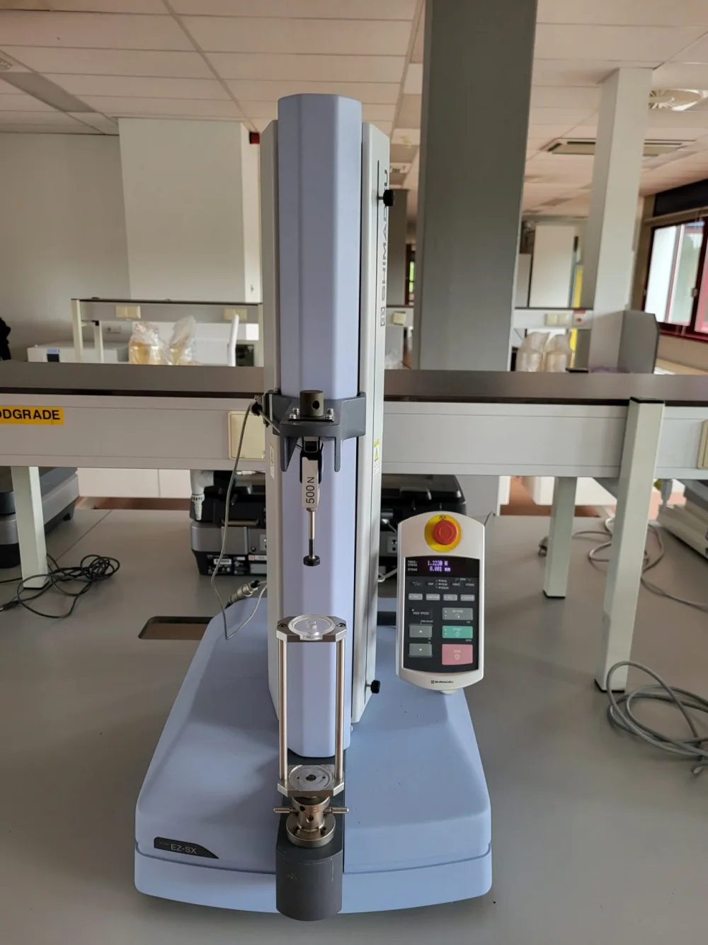 Used Shimadzu EZ-SX 500 N tensile tester