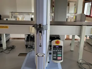 Used Shimadzu EZ-SX 500 N tensile tester
