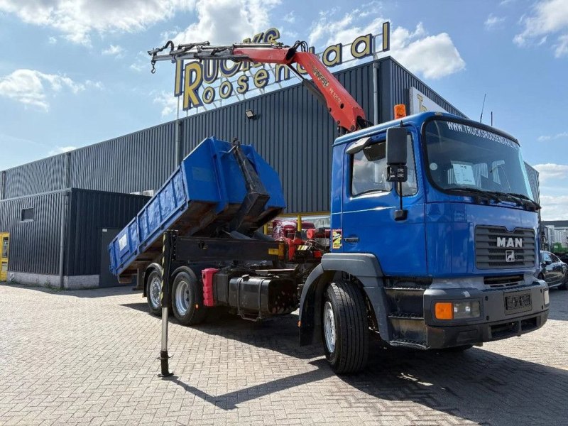 MAN F2000 28.364 + PALFINGER PK 12080 3X EXT + manual + Euro 2 + 6X2 + HOOK ARM SYSTEM + STEERING/LIFT SHAFT + REMOTE