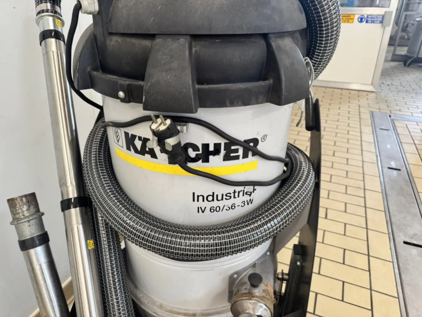 2010 Kärcher professional Industriell wet/dry vacuum cleaner - 3