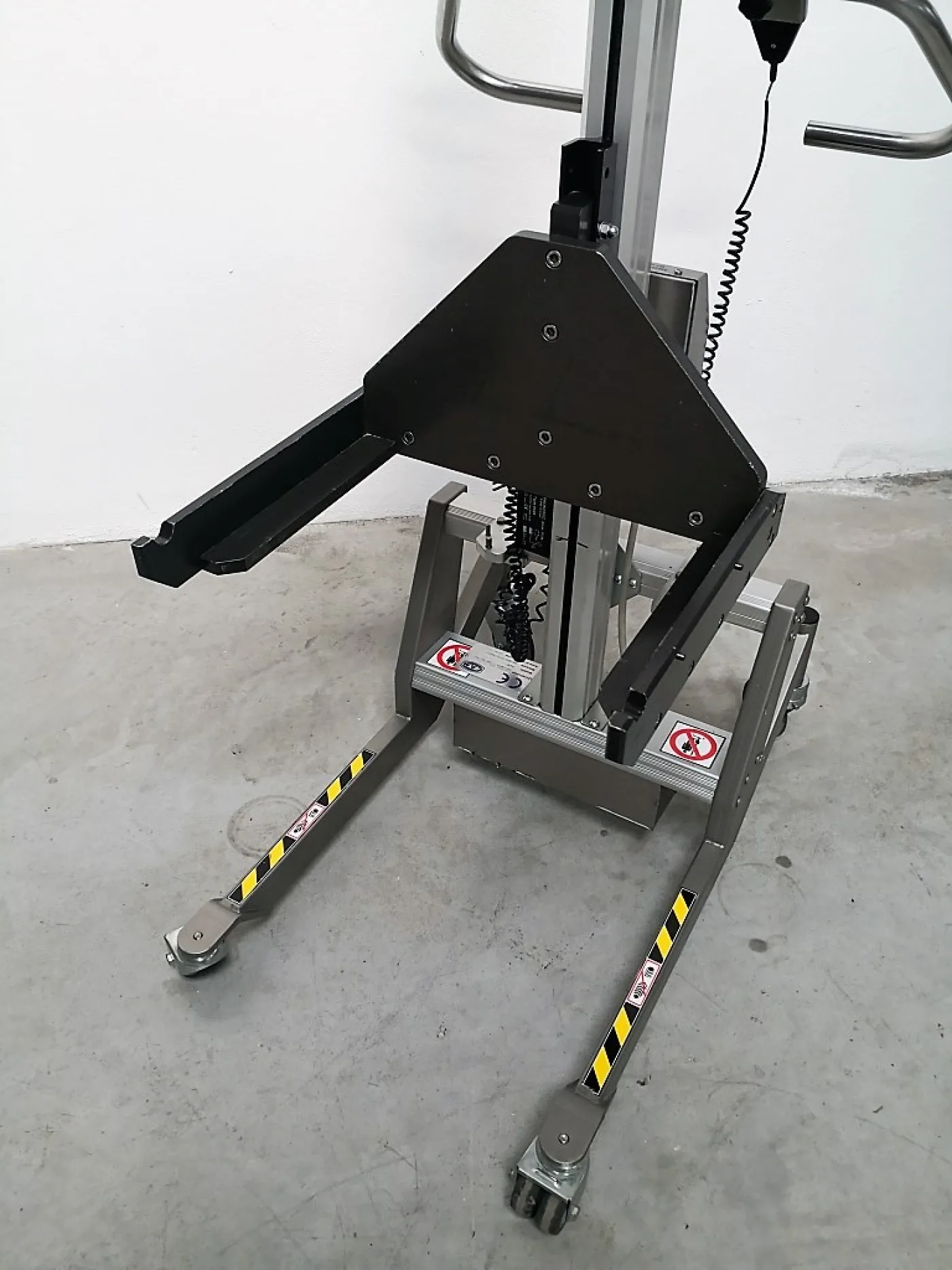 CARRELLO ELEVATORE – PARTENA CAM – MOD. LIFT&DRIVE 125P - 5