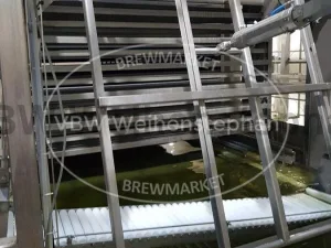 Loader and unloader for salt bath cheese trays