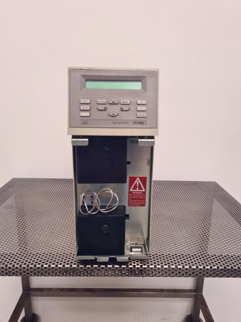 RIVELATORE UV PER HPLC – THERMO SEPARATION PRODUCTS – MOD. SPECTRASYSTEM UV1000