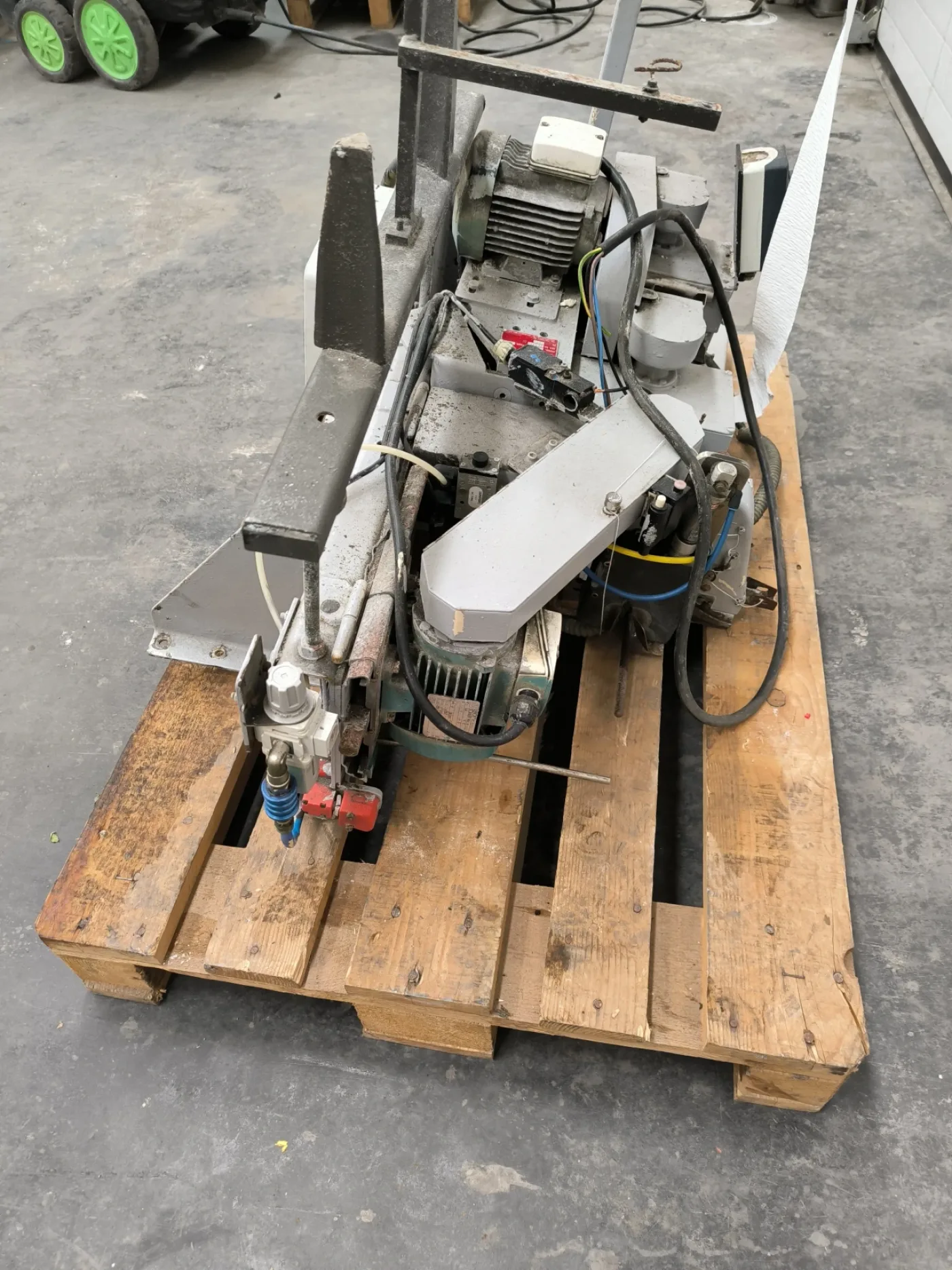 BAG CLOSING MACHINE FISCHBEIN 2700 - 4