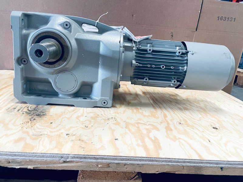Siemens Getriebemotor K89-LE90SG4E-L16NH