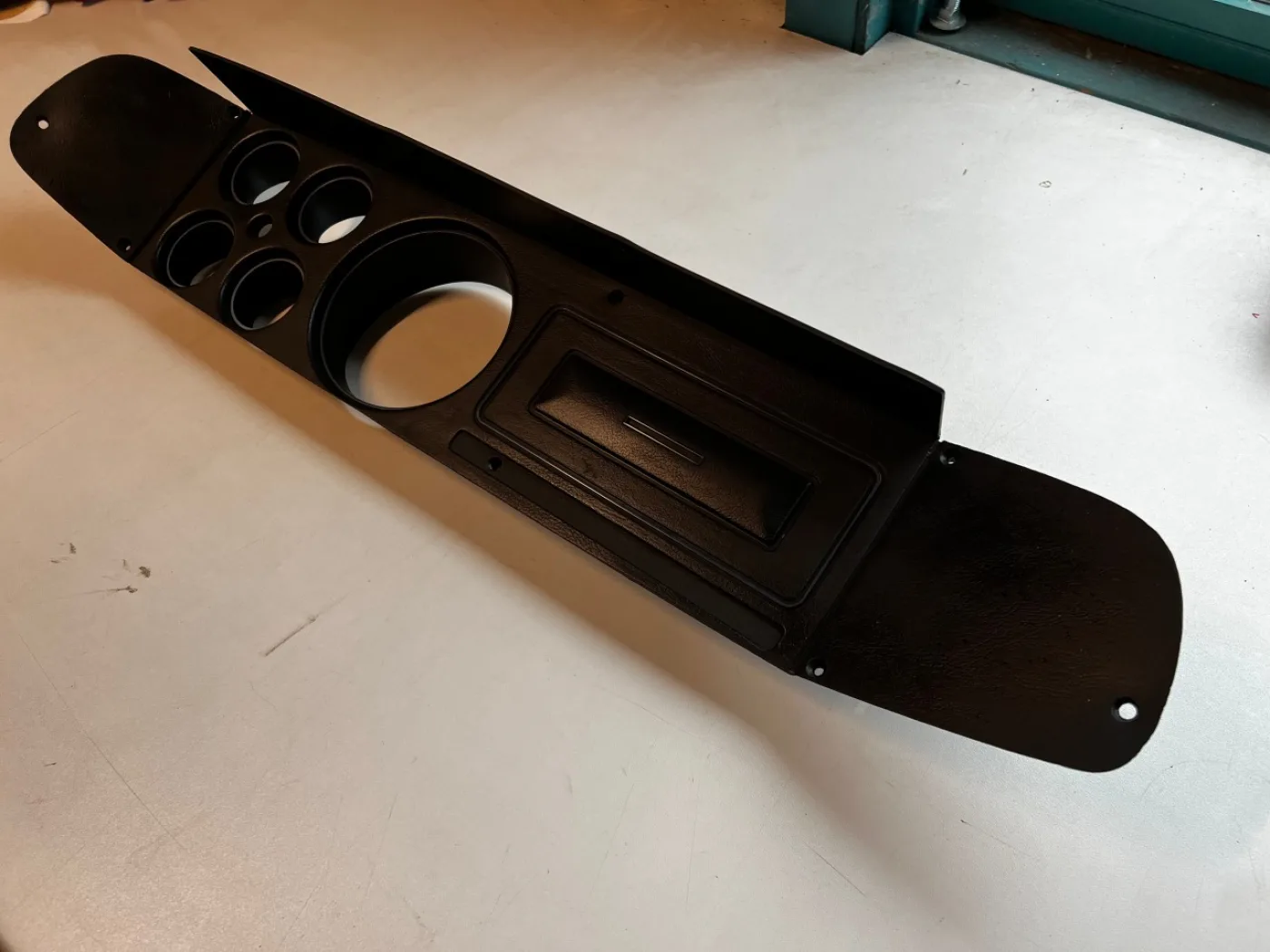 Dodge W200 Instrumentenpaneel afdekplaat grijs (gebruikt) - 4