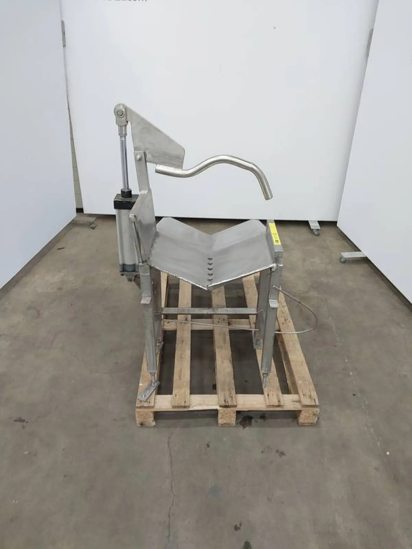 Slaughtering table for sheep | Halal Use - 3