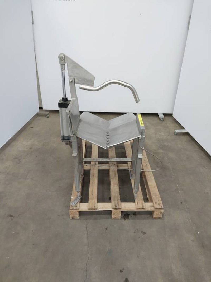 Slaughtering table for sheep | Halal Use