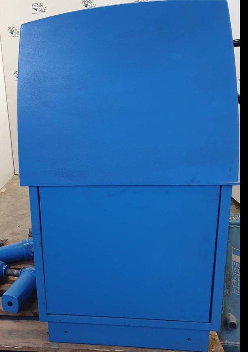 CompAir L18-7.5 Screw Compressor