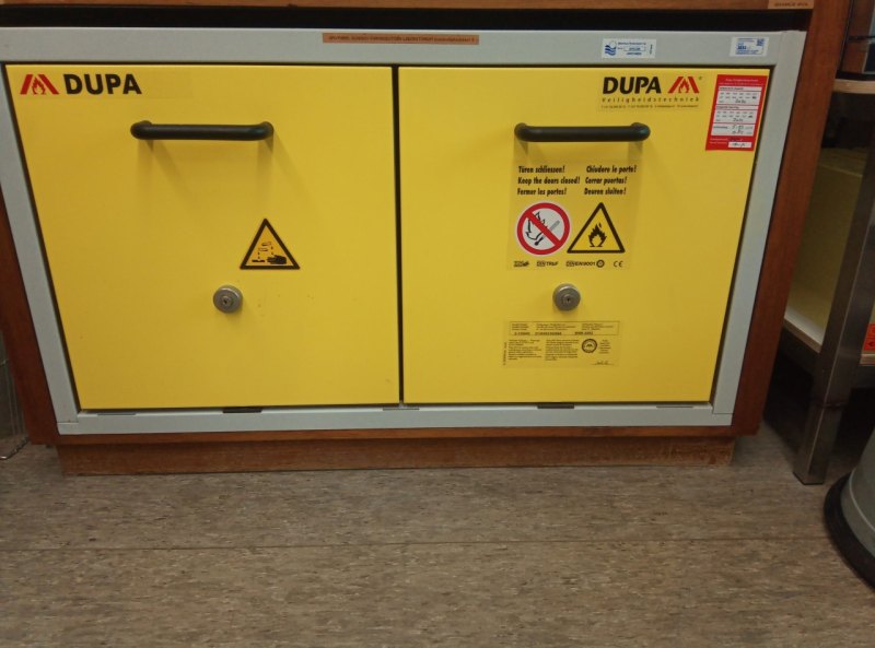 1539 - Used Dupa 2 safety storage cabinet