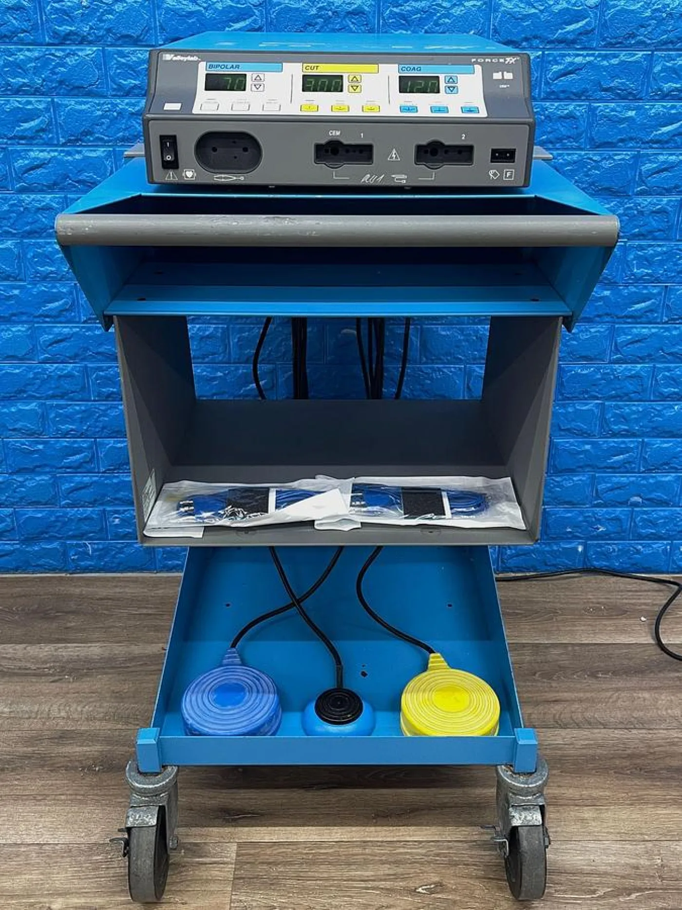 Valleylab/Covidien Force FX - 6