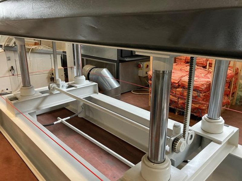 PRESSA A CALDO TIGER 2500X1350