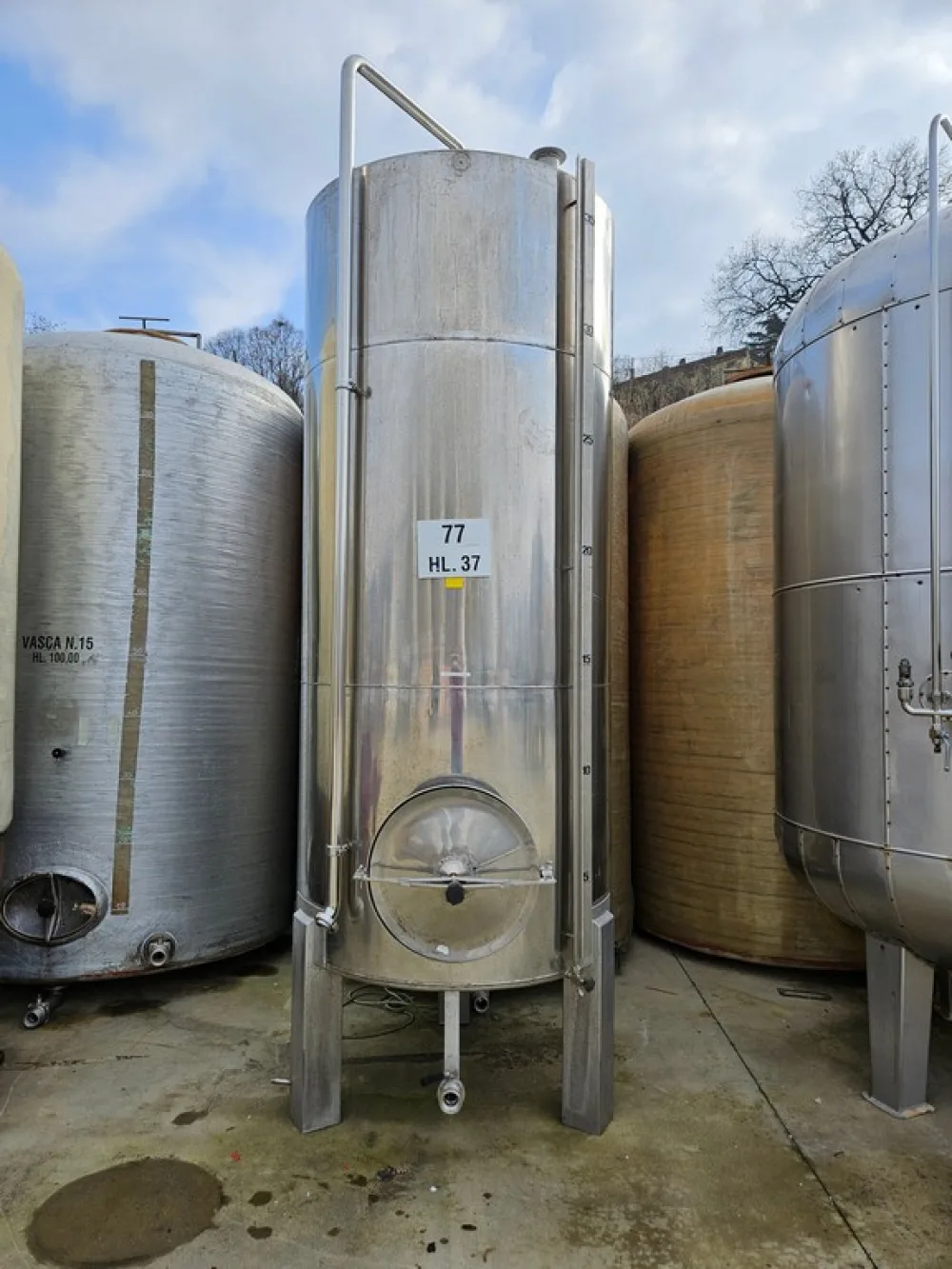 STAINLESS STEEL TANK CAPACITY LITERS 3700 (HL 37) ABOUT STORAGE MODEL, SECOND-HAND EQUIPMENT