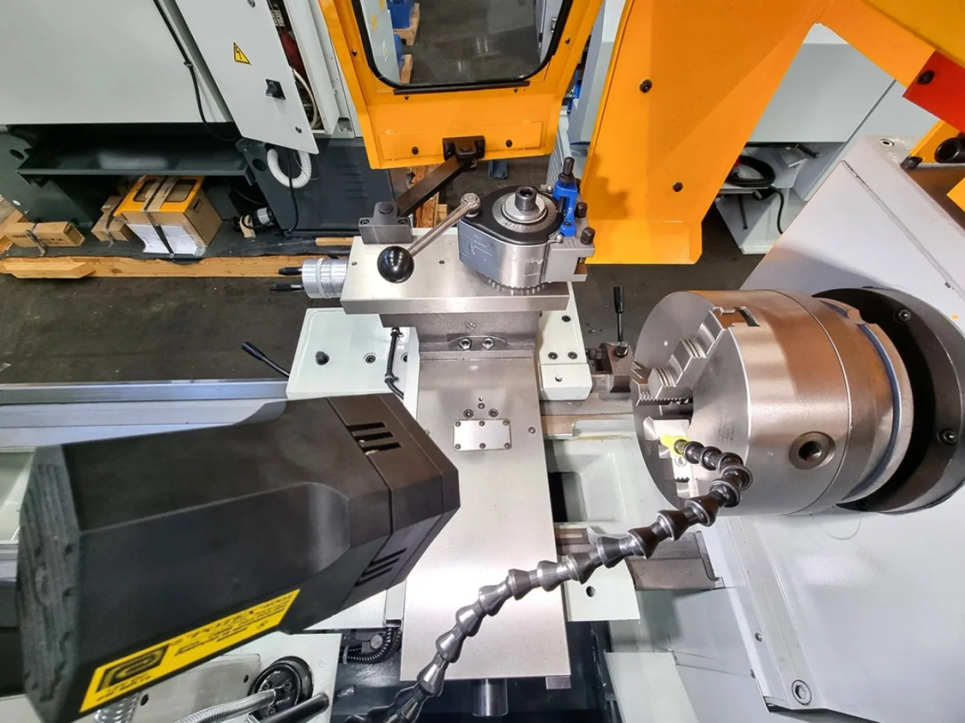 Spitzendrehmaschine C 11 MC - 3