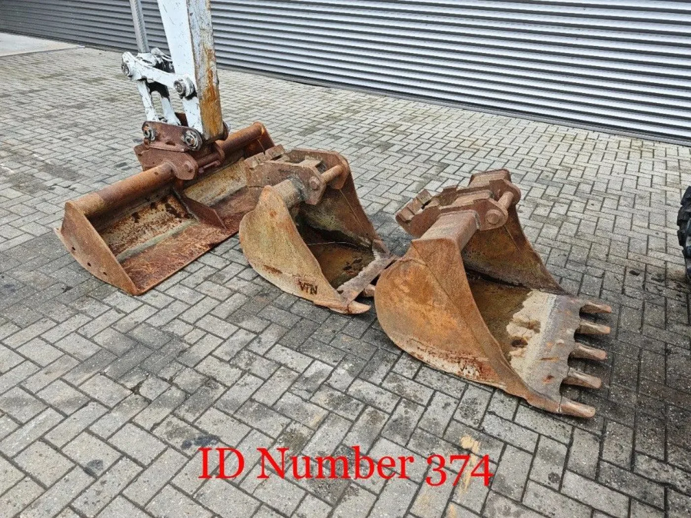 Takeuchi TB175W 3 Buckets! - 7