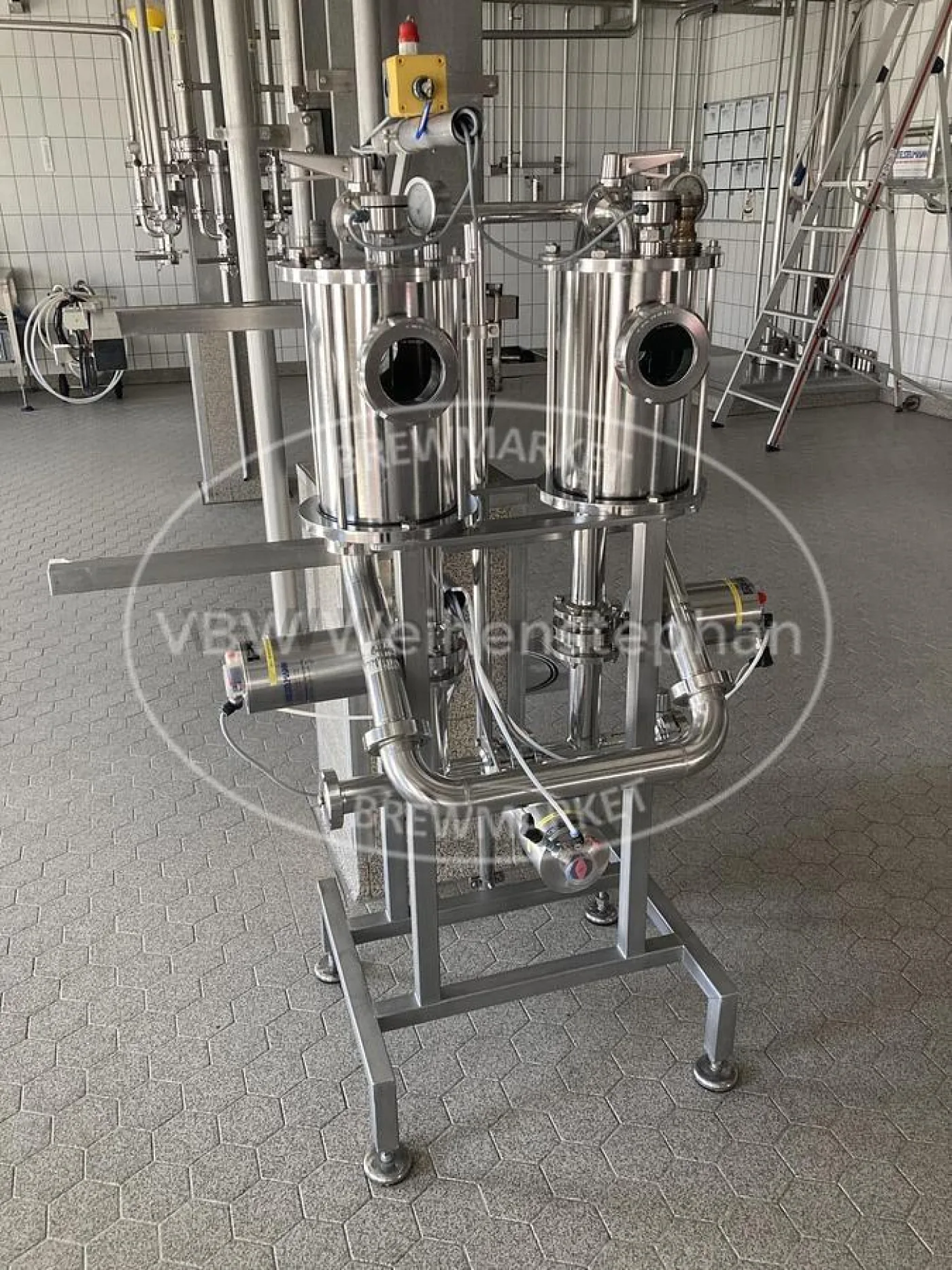 blending apparatuses - 1