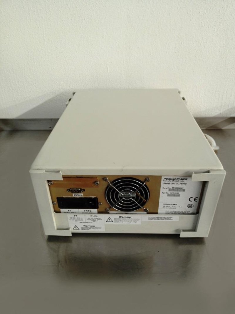 SISTEMA MICROPOMPA PER HPLC – PERKIN ELMER – MOD. SERIES 200 LC PUMP