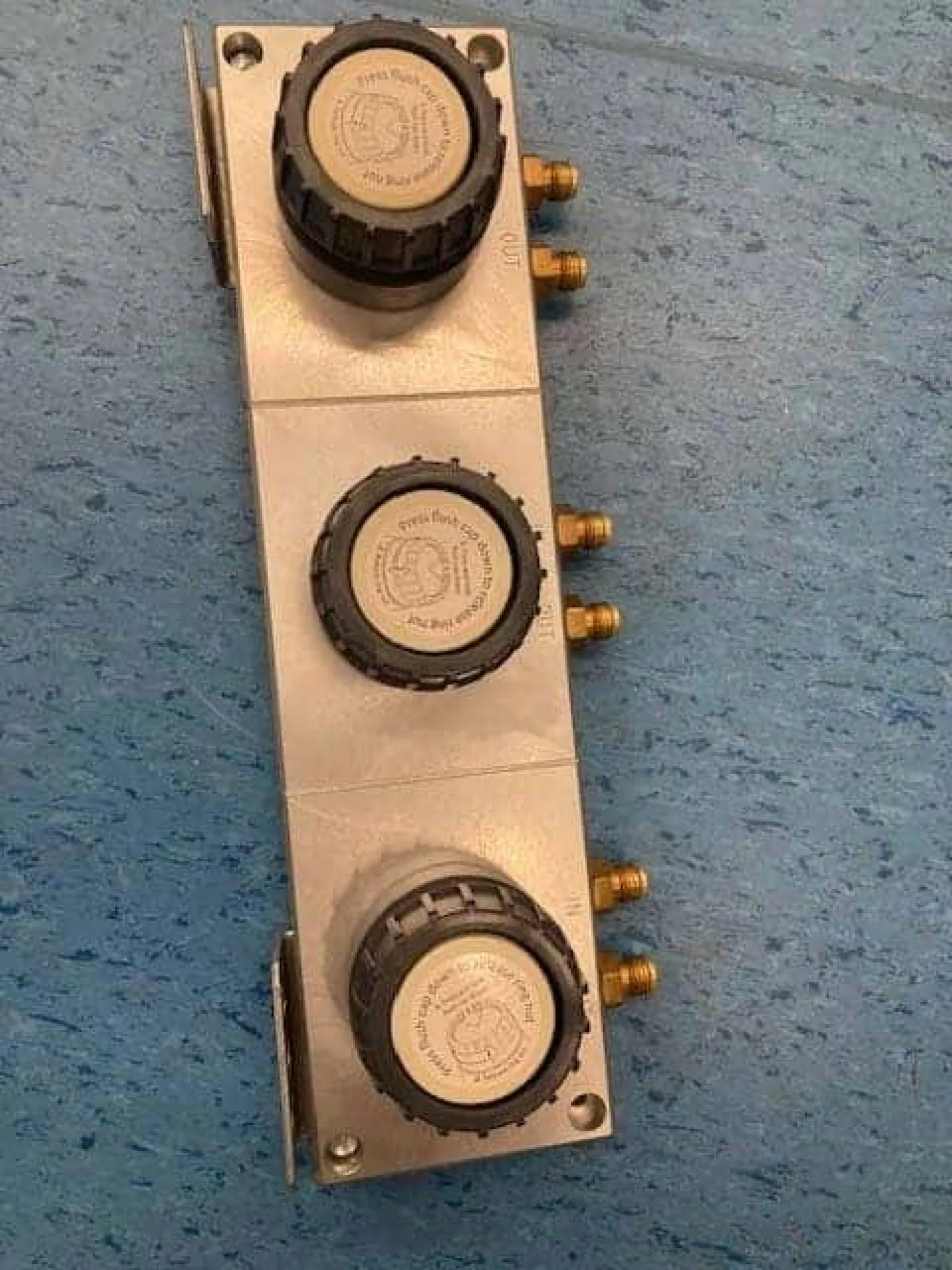 SGT-B0030-B4 Three Position Base Plate - 1