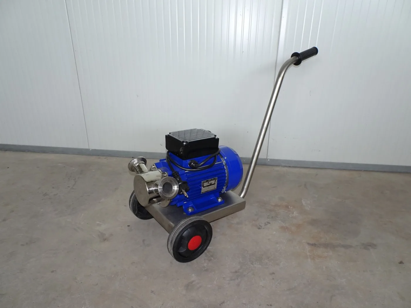 PUMP – ELECTRIC PUMP IN STAINLESS STEEL WITH FOOD NEOPRENE IMPELLER MOD. EURO 40 ONE SPEED SINGLE PHASE 220 VOLT NEW MACHINE - 1