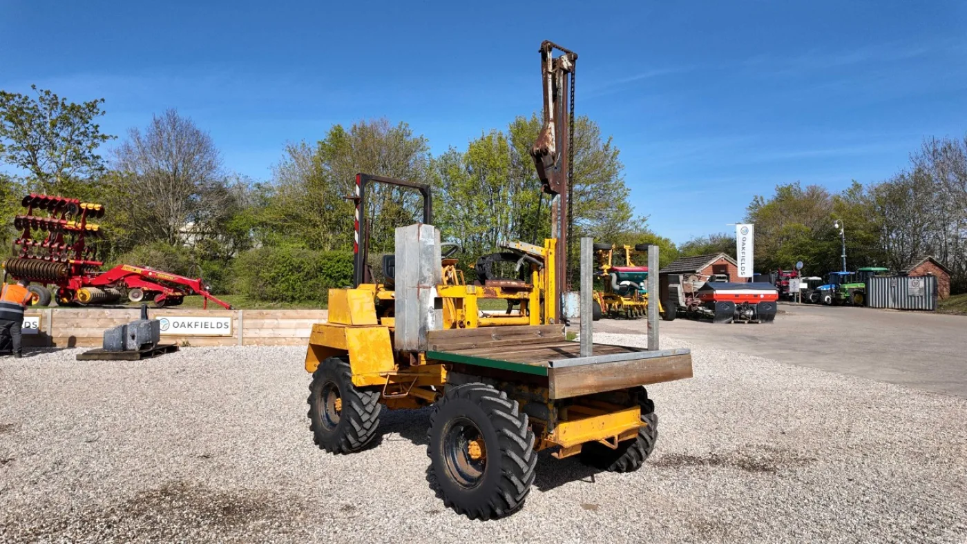 Winget 4B2000 Dumper Fencing Conversion - 1