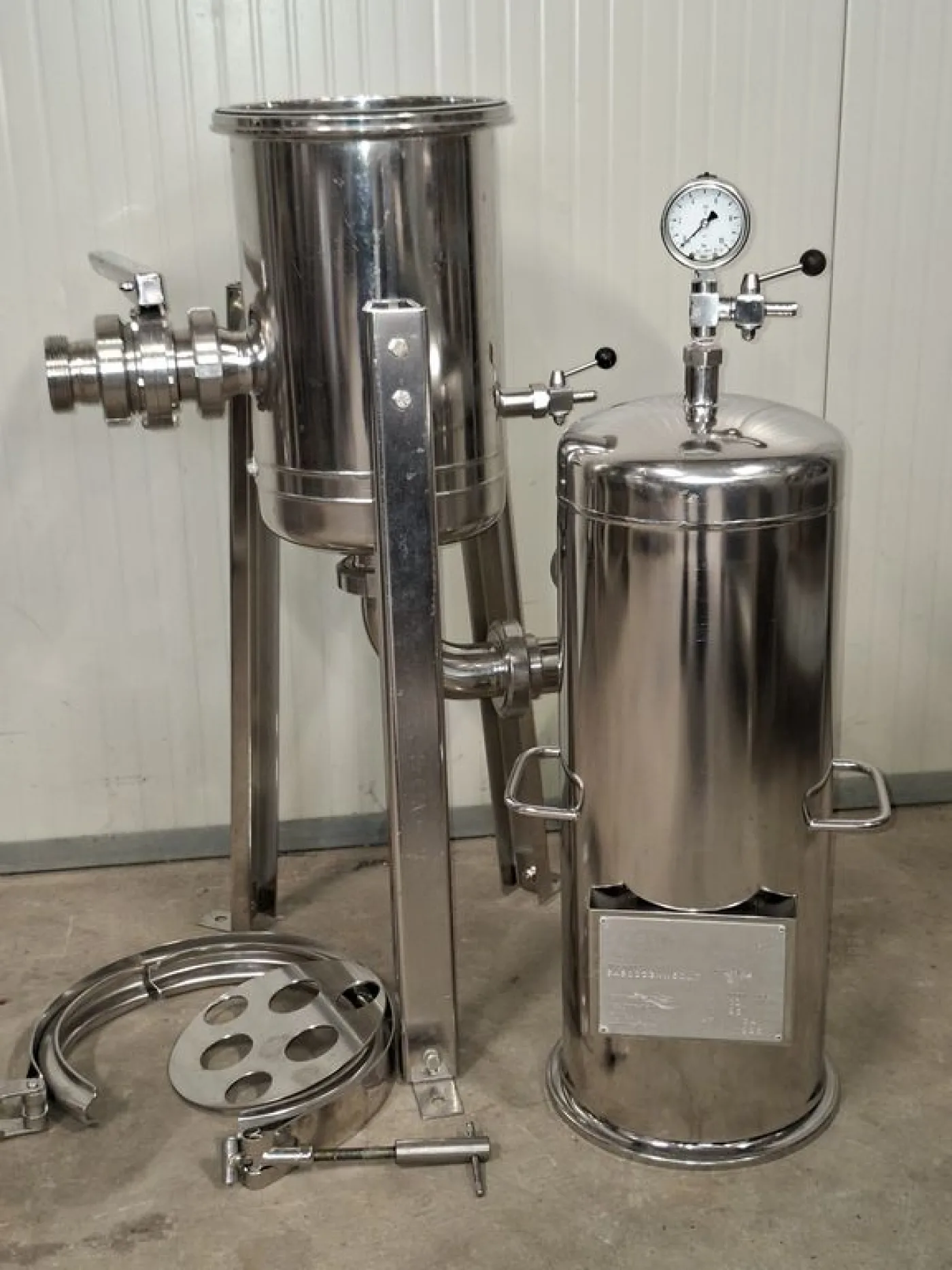 MICROFILTER/HOUSING IN STAILESS STEEL, FIRM PALL, THREE TRIPLE CARTRIDGES 30”, SECOND HAND MACHINE - 2