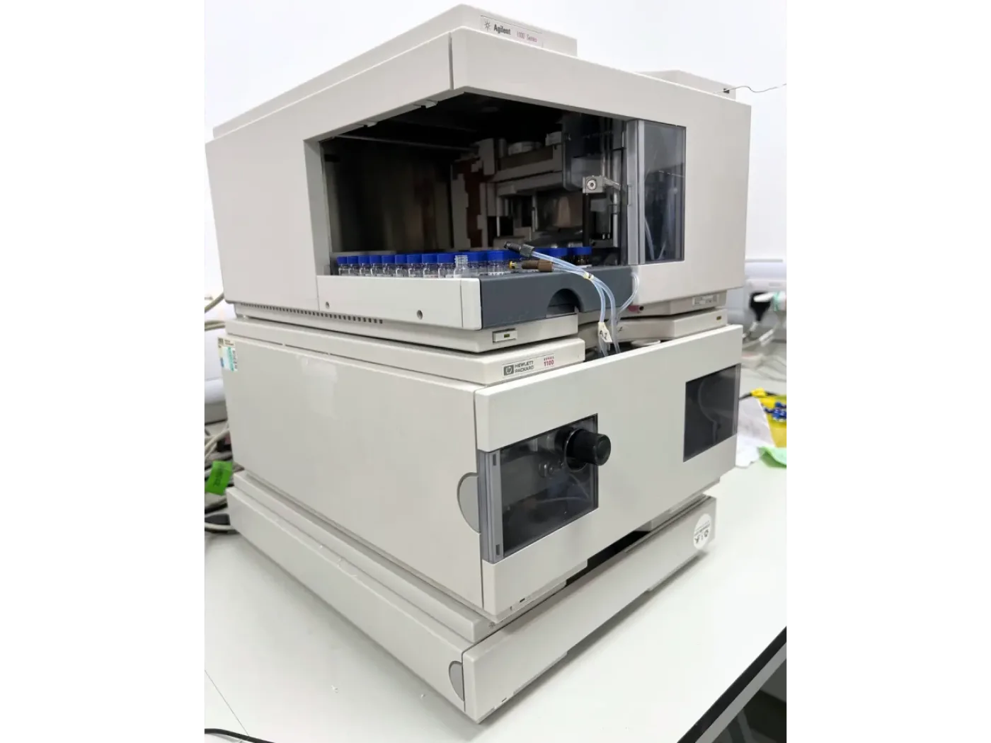 HP/Agilent 1100 Series HPLC - Degasser, Bin Pump, ALS - 2