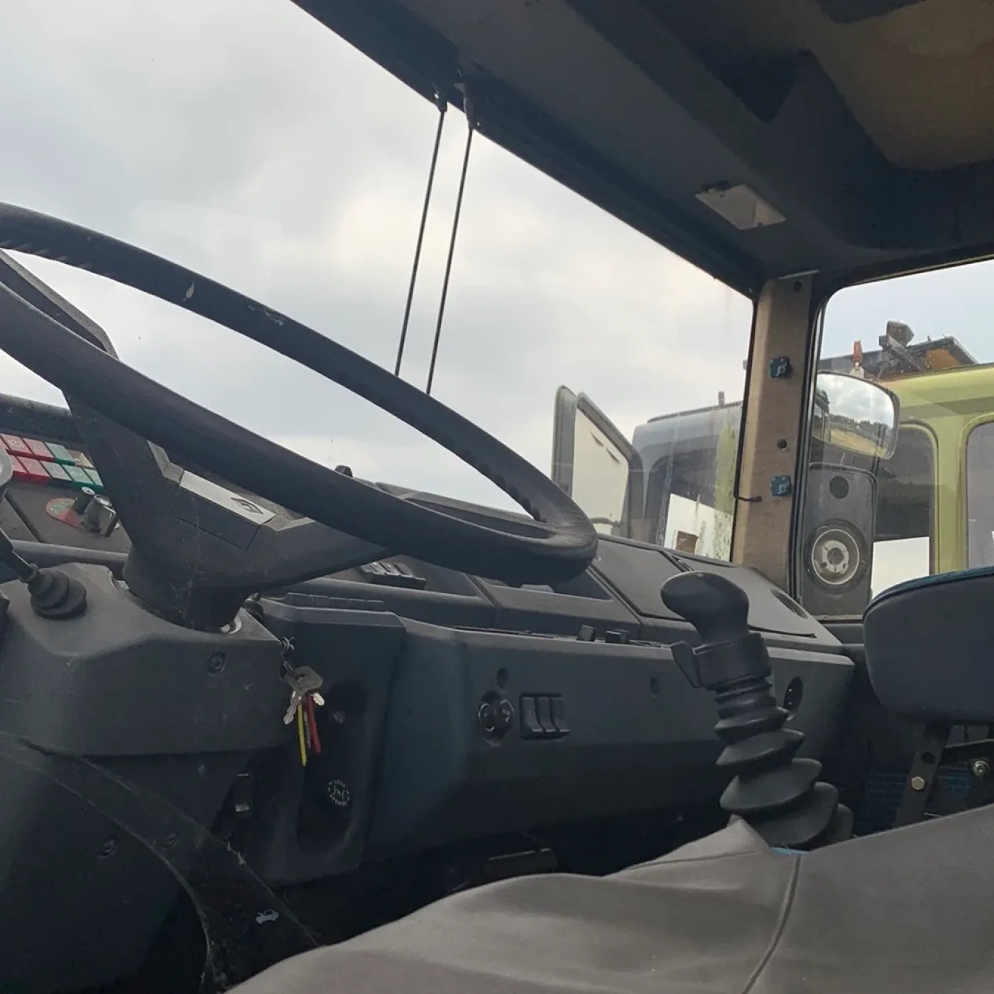 Renault 6x4 - 3